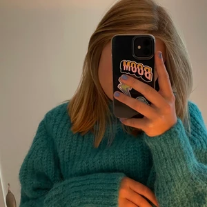 Tröja  - Jätte fin blå tröja som jag inte använder längre. 