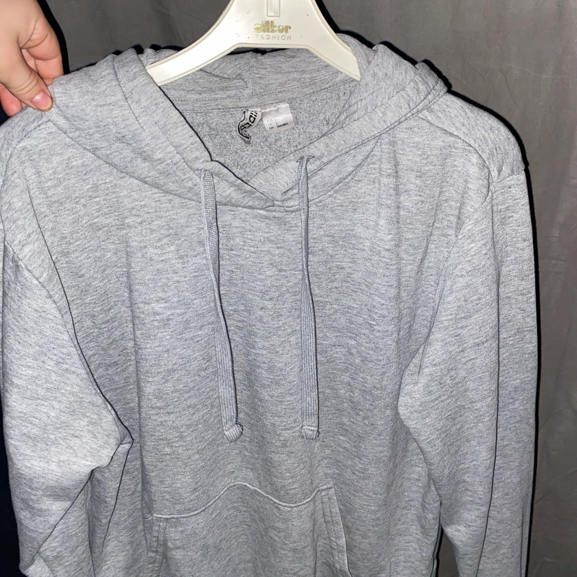 Basic grå hoddie!