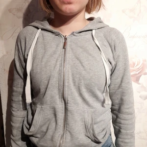 Jätte fin tjock tröja, huddie  - Frakt 50kr