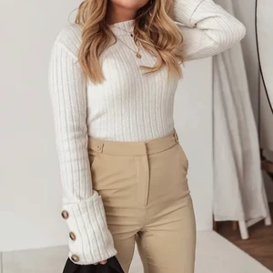 Nakd x misslisibell  - Säljer denna toppen från NA-KD! Helt felfri och inte använd mycket. Skriv för fler bilder💕