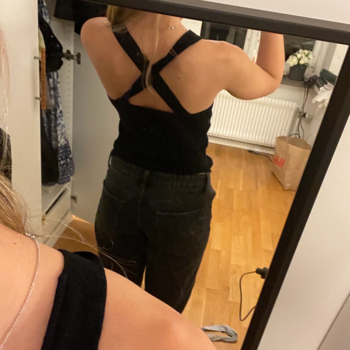 Ribbat svart linne - 90