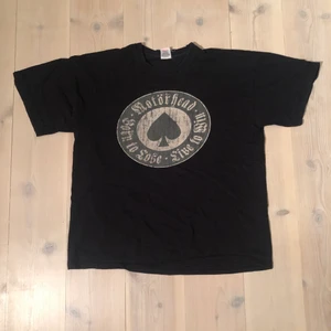 Vintage Motör head 2007 tour t-shirt  - Storlek: L passar boxy M, cond: 9/10 inga flaws men använd, från deras world tour 2007