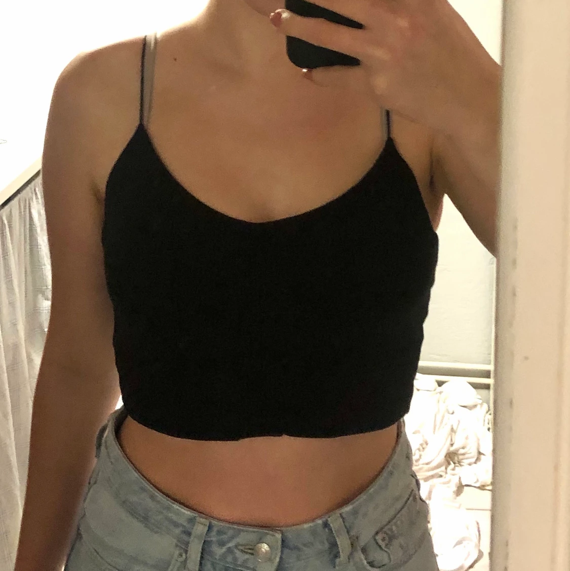 Svart croptop från Weekday