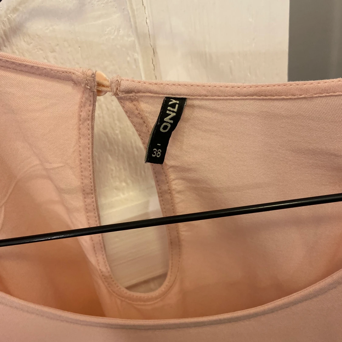 Ljusrosa finare t-shirt - 91