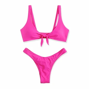 Bikini - Helt ny bikini ifrån SHEIN! trosskydd är fortfarande på. Storlek XS💓 nypris är 109kr 