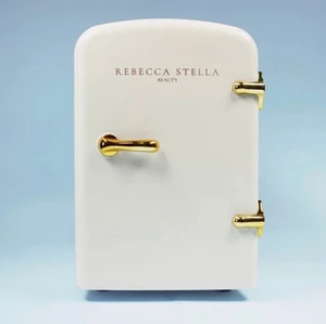 Rebecca Stella beauty fridge - Inköpt för 699kr, knappt använd. 