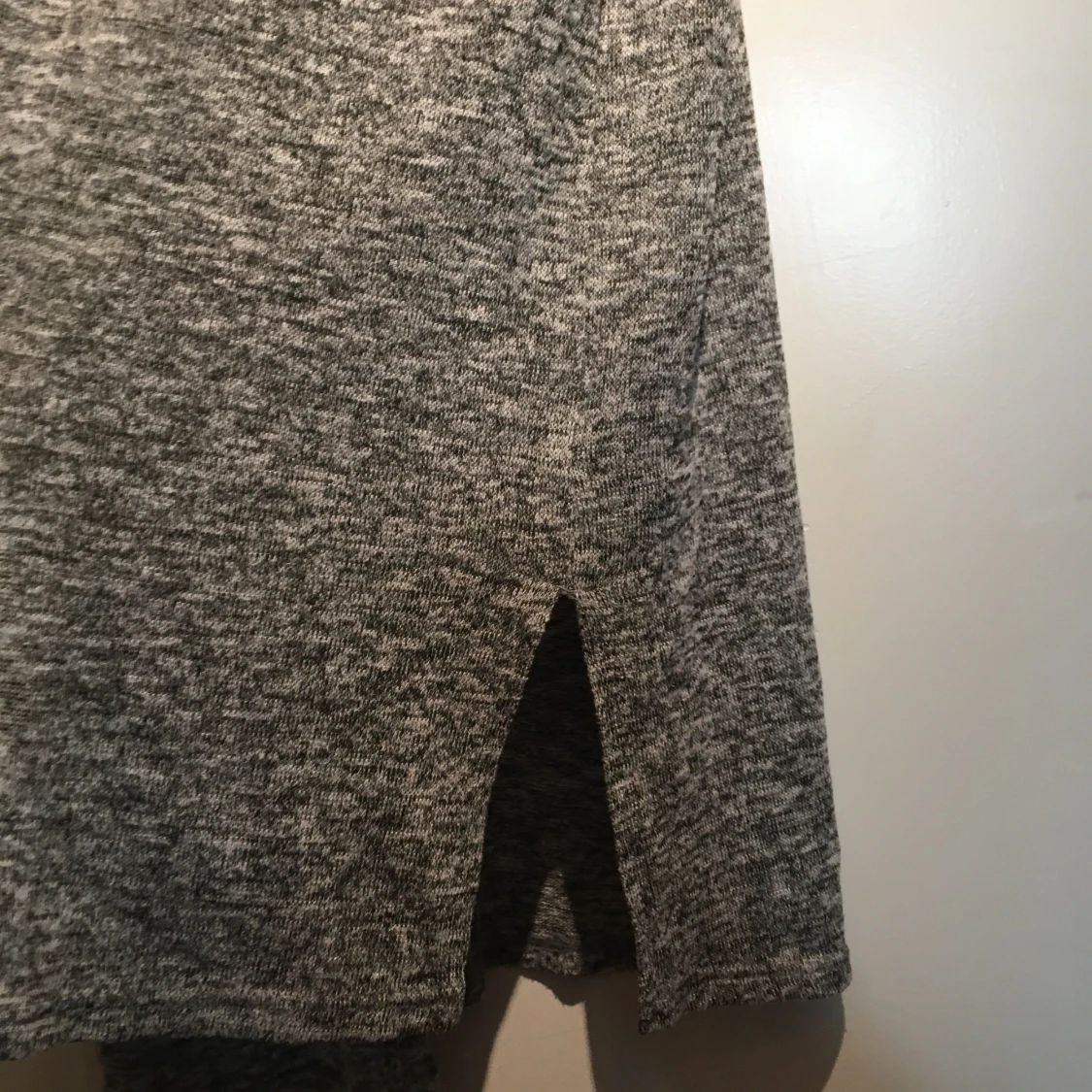 Grå stickad kofta  - 91