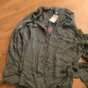 Vintage skjorta/ kofta’ - Oanvänd super cool skjorta!