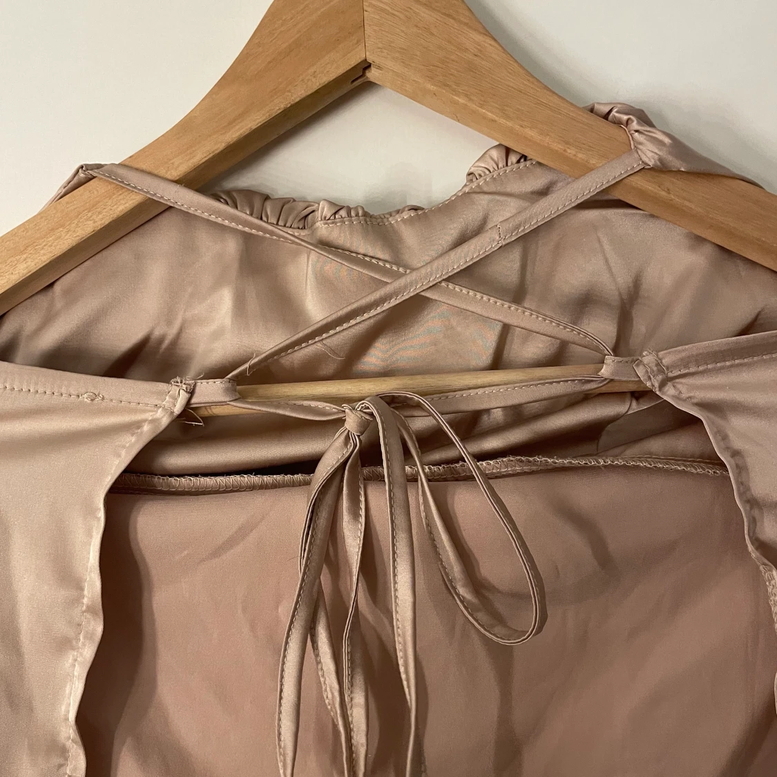 Tröja med öppen rygg - 90