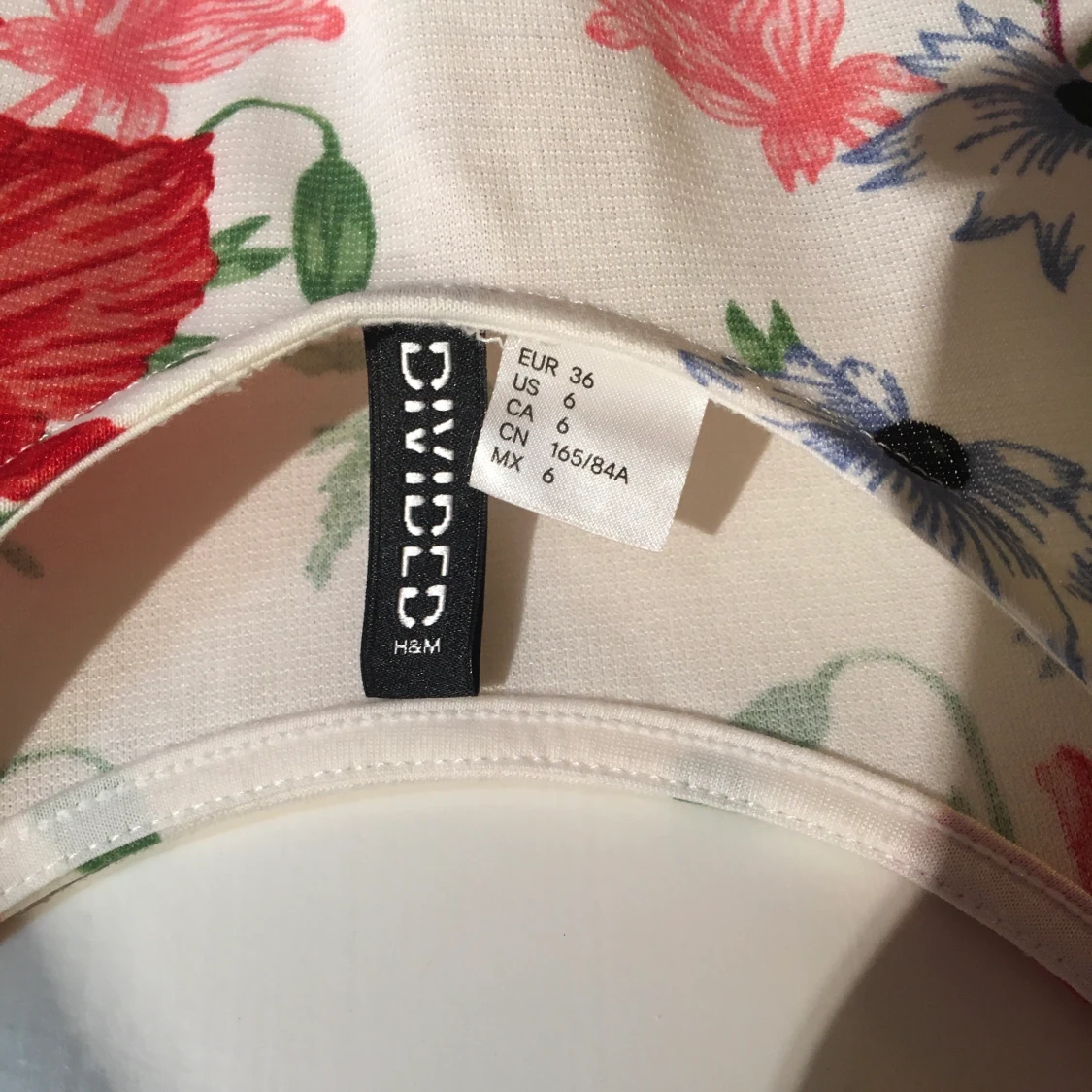Söt blommig klänning från H&M - 91