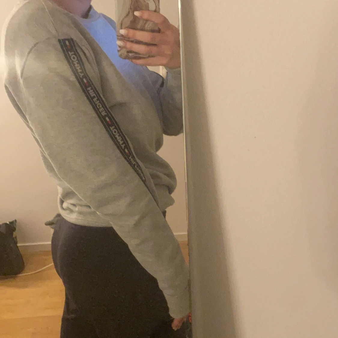 Tommy hilfiger  - 90