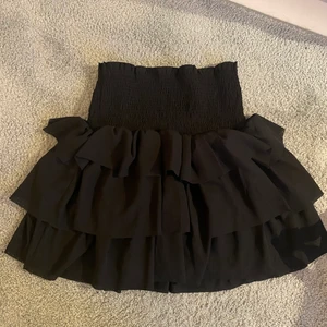 Volangkjol little remix - Sparsamt använd❤️bud är bindande