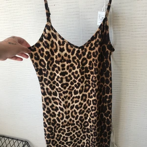 Leopard klänning  - För kort för mej annars är den superfin!