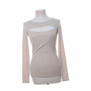 Skit snygg tröja - Skit snygg tröja i bra skick! Kom gärna provat för egna bilder💞💞