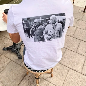 Sprezzatura, gentlemans T-shirt - Sprezzaturas gentlmans T-shirt för stil och elegans