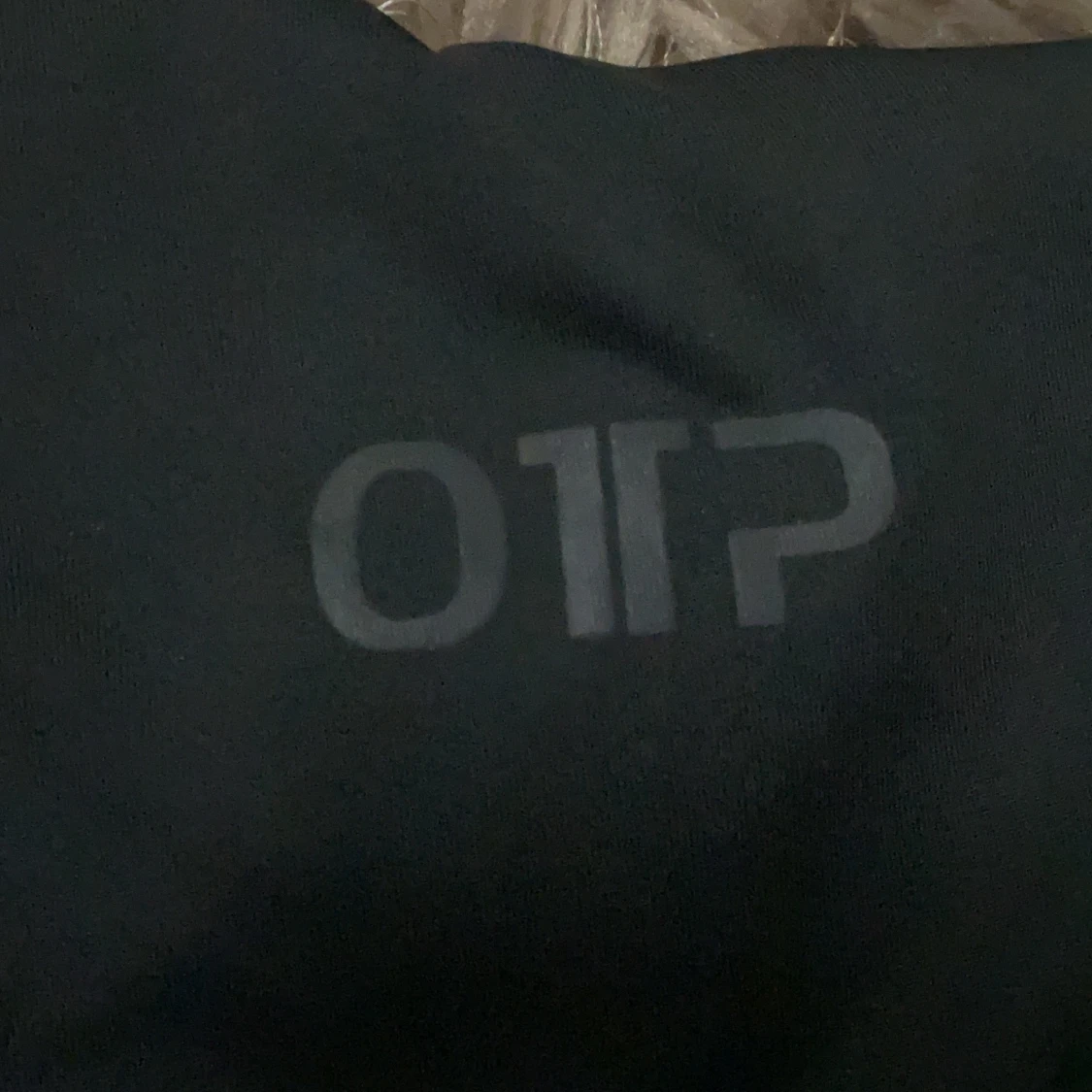 Svart tränings tröja  - 90