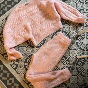 Stickat set - Från ASOS strl S leggings o tröja 