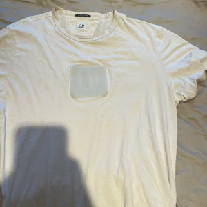 C.P Company T-shirt  - Metropolis serien. Använd ca 3-5 gånger.