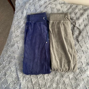 Sammet byxor  - Sammet mjukis byxor från Cubus. 80 kr/st eller båda för 150 kr 