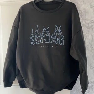 Tröja  - Varm och skön tröja spel SHEIN 