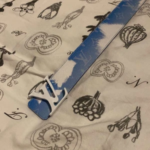 LV cloud belt - Cond 8,5/10, Kvitto:Ja. Inga skambud! Dm för fler bilder.