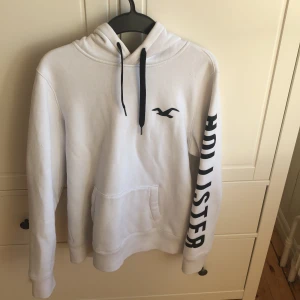 Hollister Hoodie - Hollister Hoodie inköpt för 800kr. 