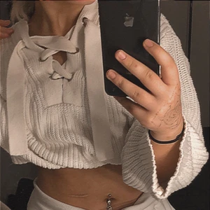 Stickad tröja från Gina tricot  - Vit luftig stickad tröja från Gina tricot i Strl S 