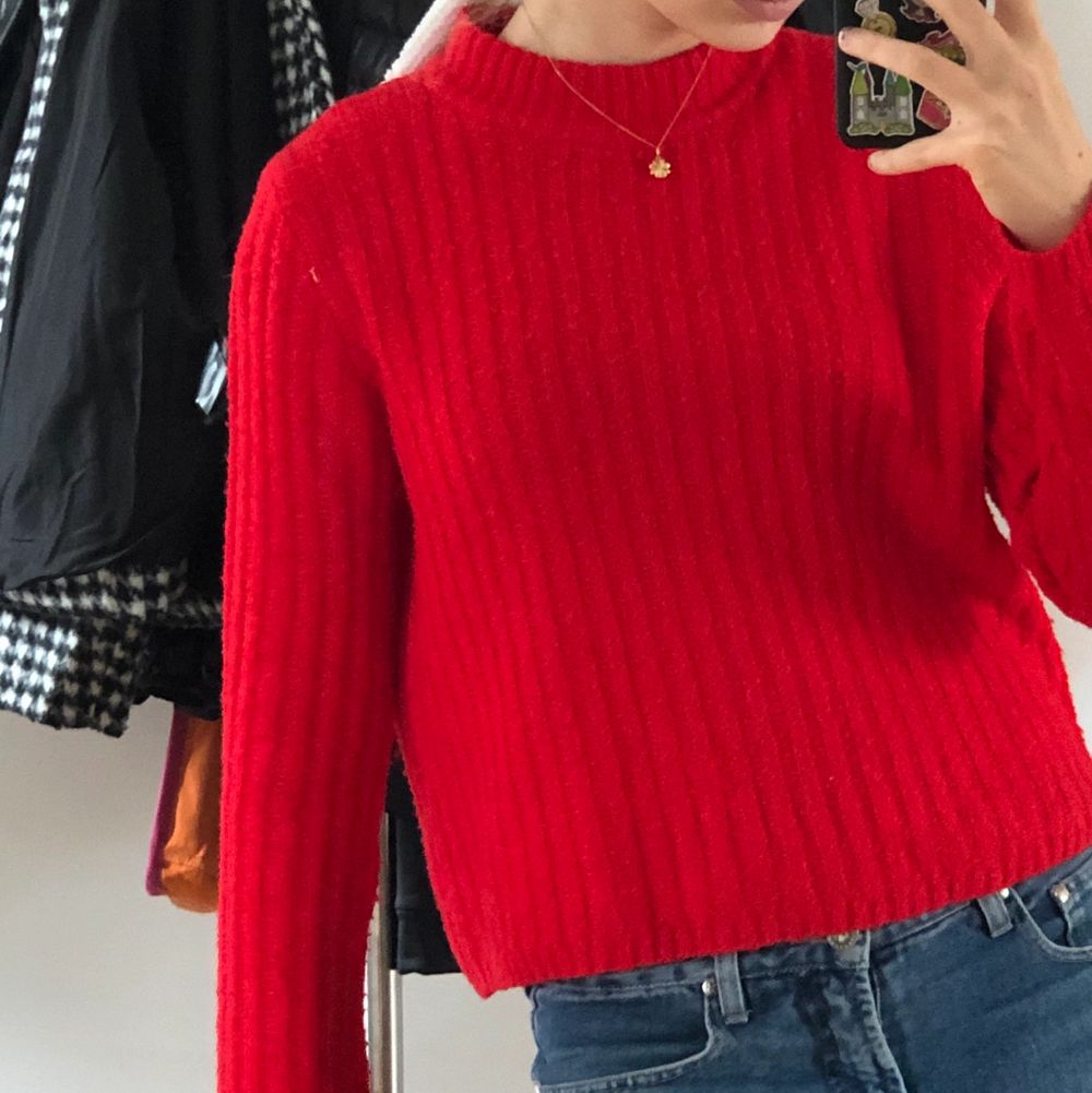 Röd stickad tröja - H&M | Plick Second Hand