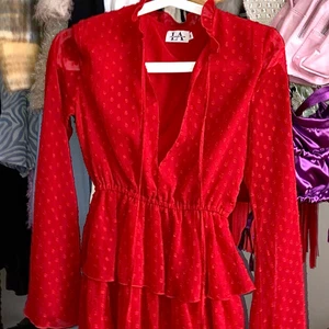 Linn Ahlborg X nakd  - Strl 34 å använd 1 gång!! Nyskick från nakd❤️