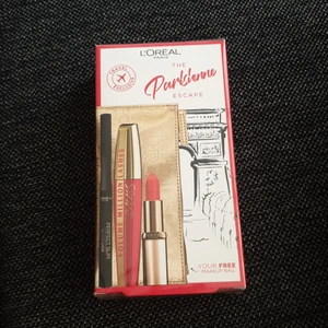 Gåvoset, oöppnat L'Oréal  - Gåvoset med Volym Million Lashes Excess Black mascara, rött läppstift Color Rich Satin Red Passion 297 och Perfect Slim by Superliner, intense black. Köpt på Duty Free i Stockholm, Januari 2020, oöppnad, köpt för 319 kr.