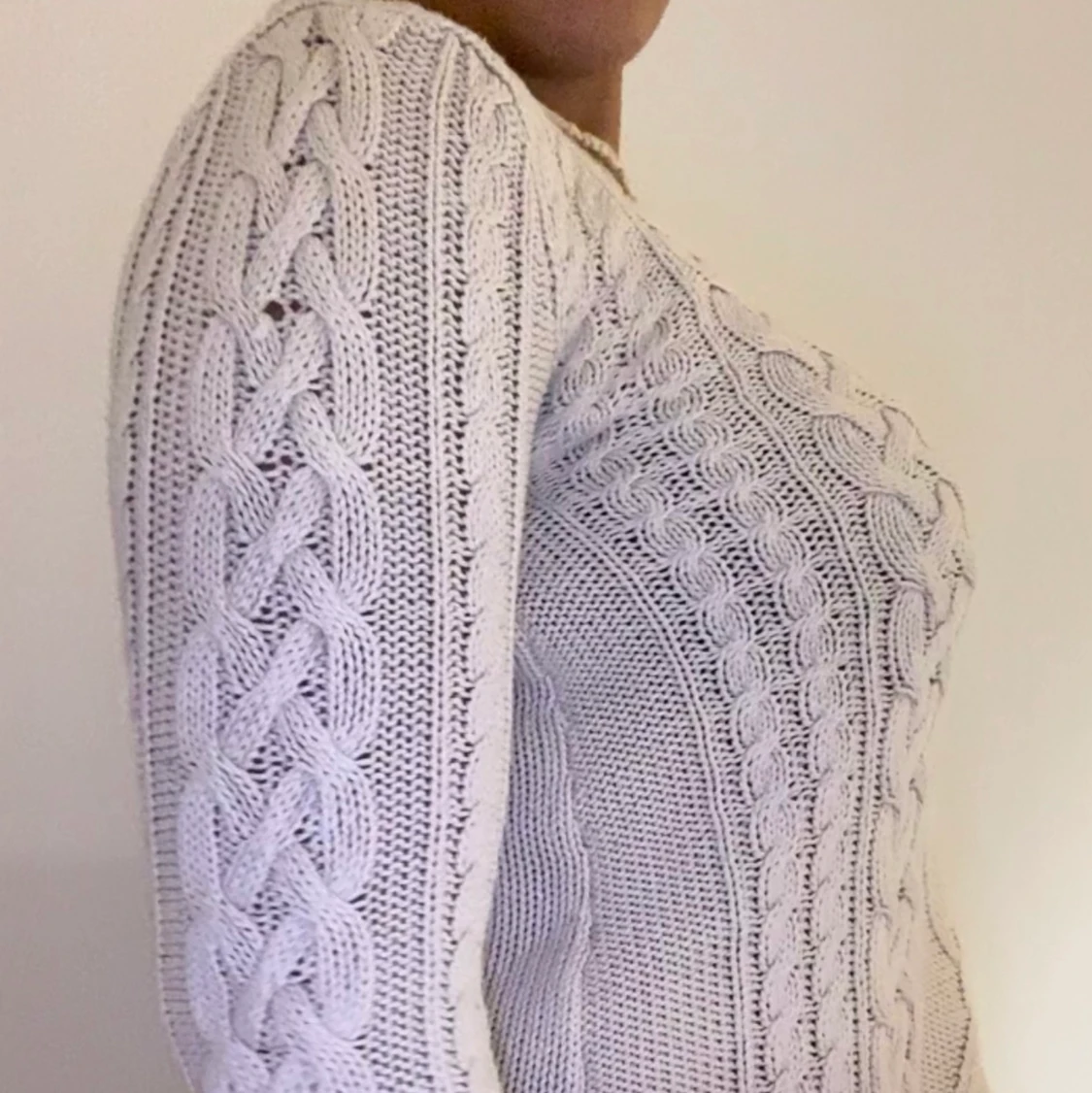 Beige/vit stickad tröja! - 91