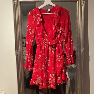 Hm klänning - Bra skick, fin sommar klänning 