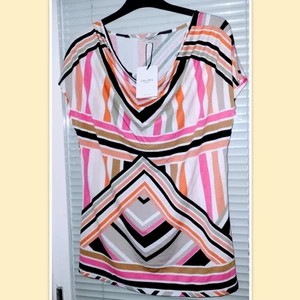 Mönstrad blus, Cellbes, 38/40 - Storlek 38/40. Ny, med tags. 95% viskos, 5% elastan.