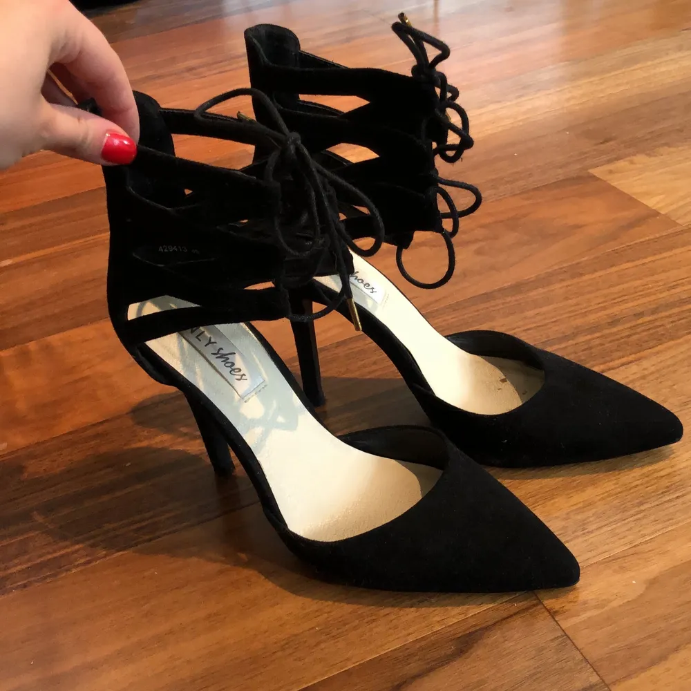 Fina skor med en klackhöjd på ca 5-7 cm ❤️❤️. Skor.