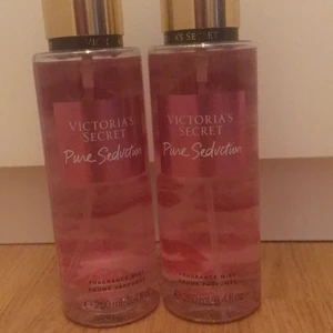 Parfym  - Säljer mina Viktoria Secret parfymer! Helt oanvända köp ena för 150 eller båda för 300kr. I samma doft. 