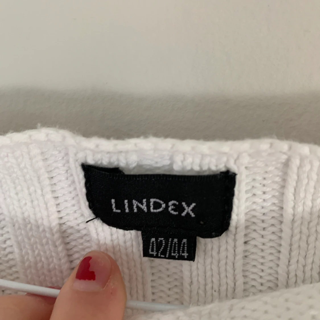 Vit stickad tröja - 91
