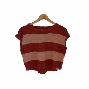 XS - Fin stickad tröja. Är tyvärr för liten för mig nu 💕