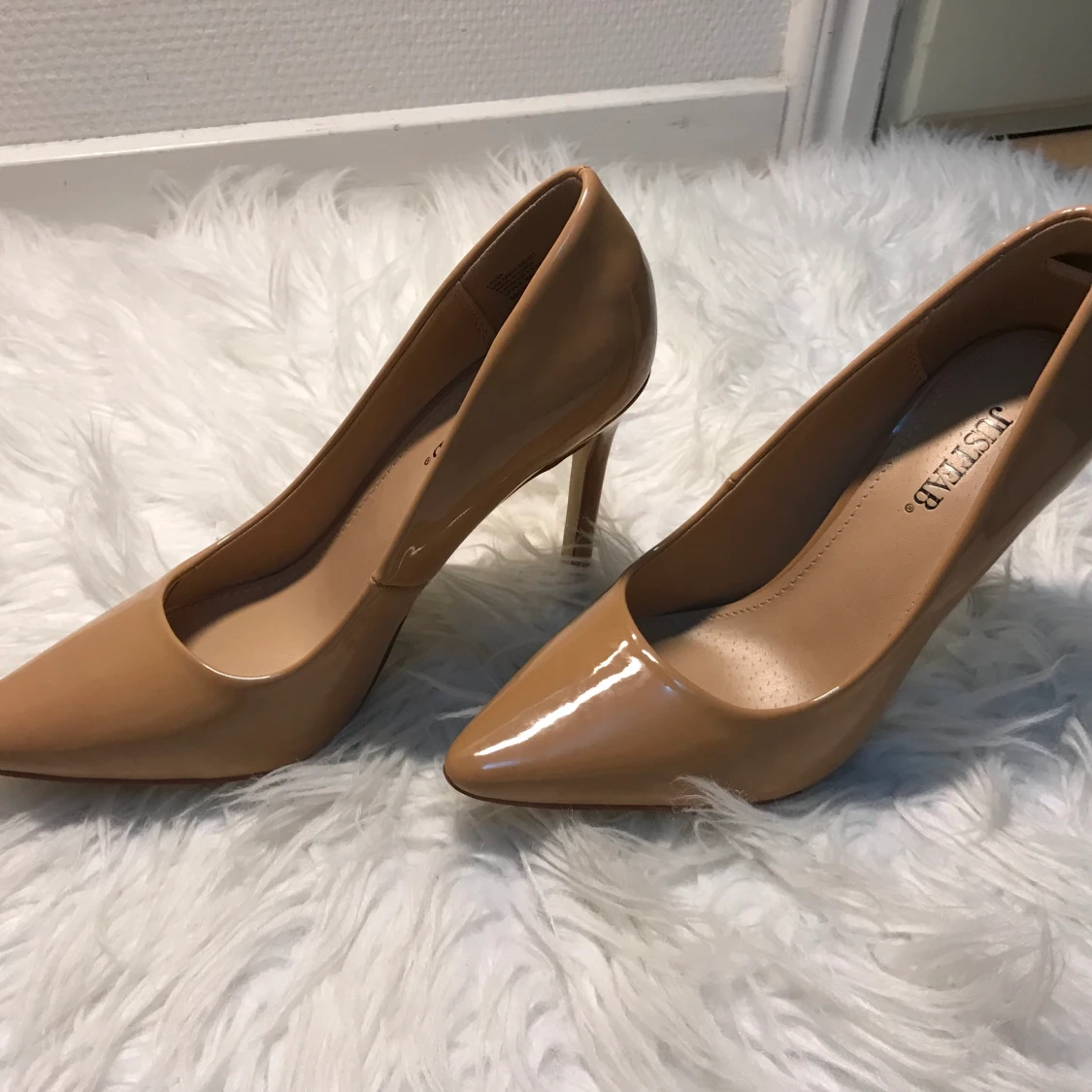 Beiga klackskor  - 90