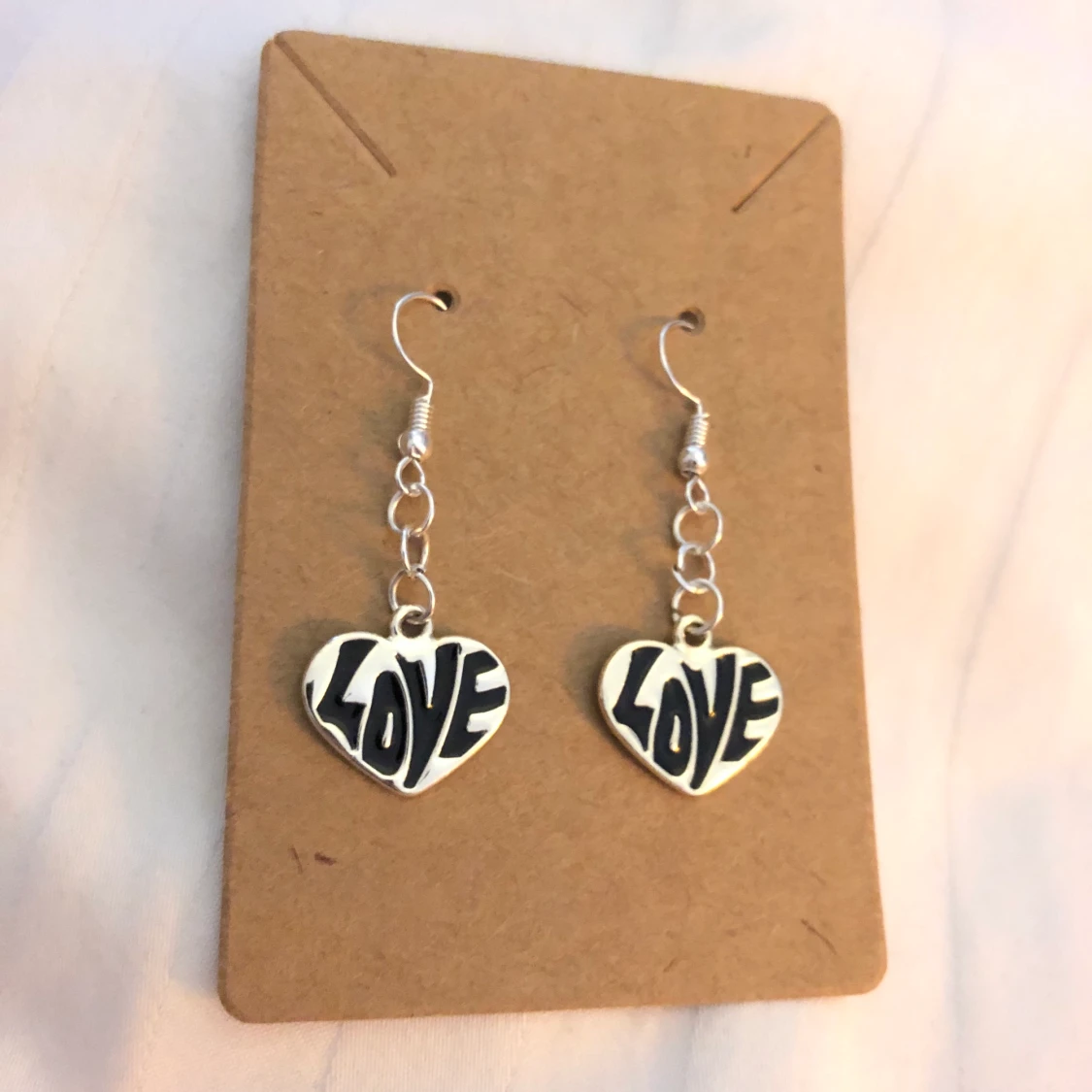 🖤 Love Örhängen 