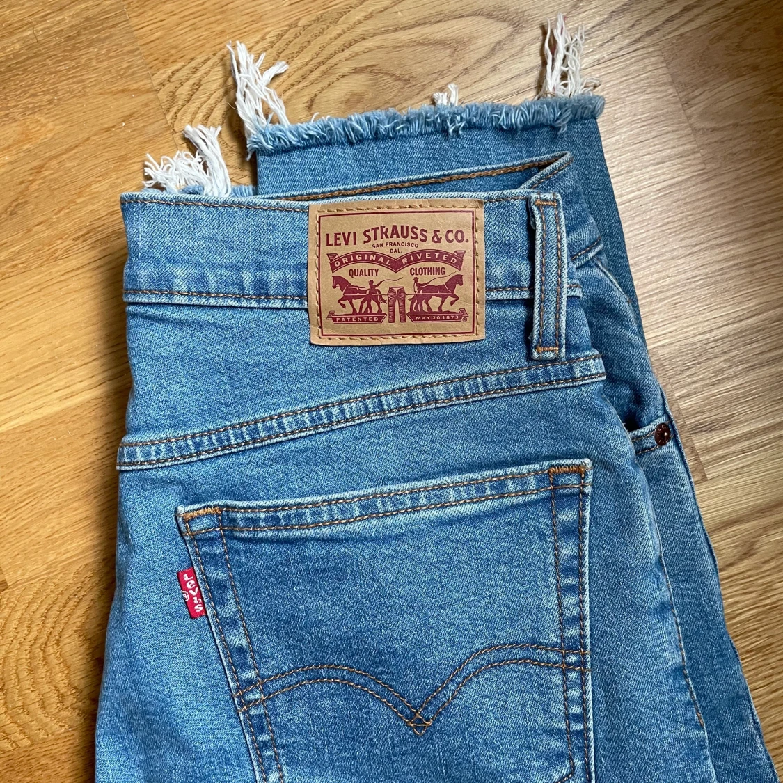Levi’s Mom Jeans, W29 H30 - 90