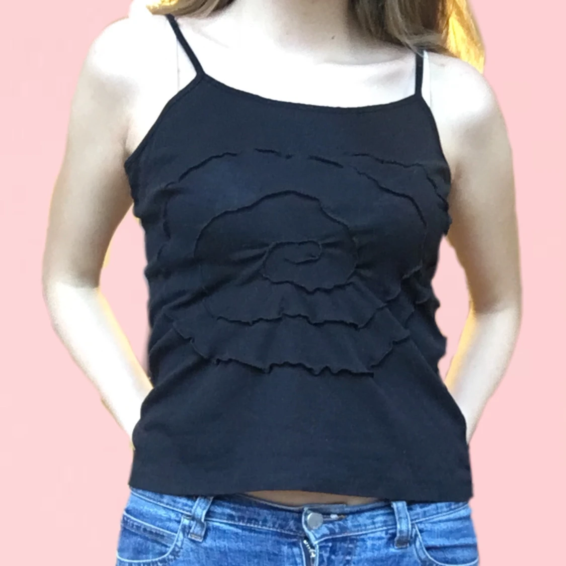 Svart linne med design