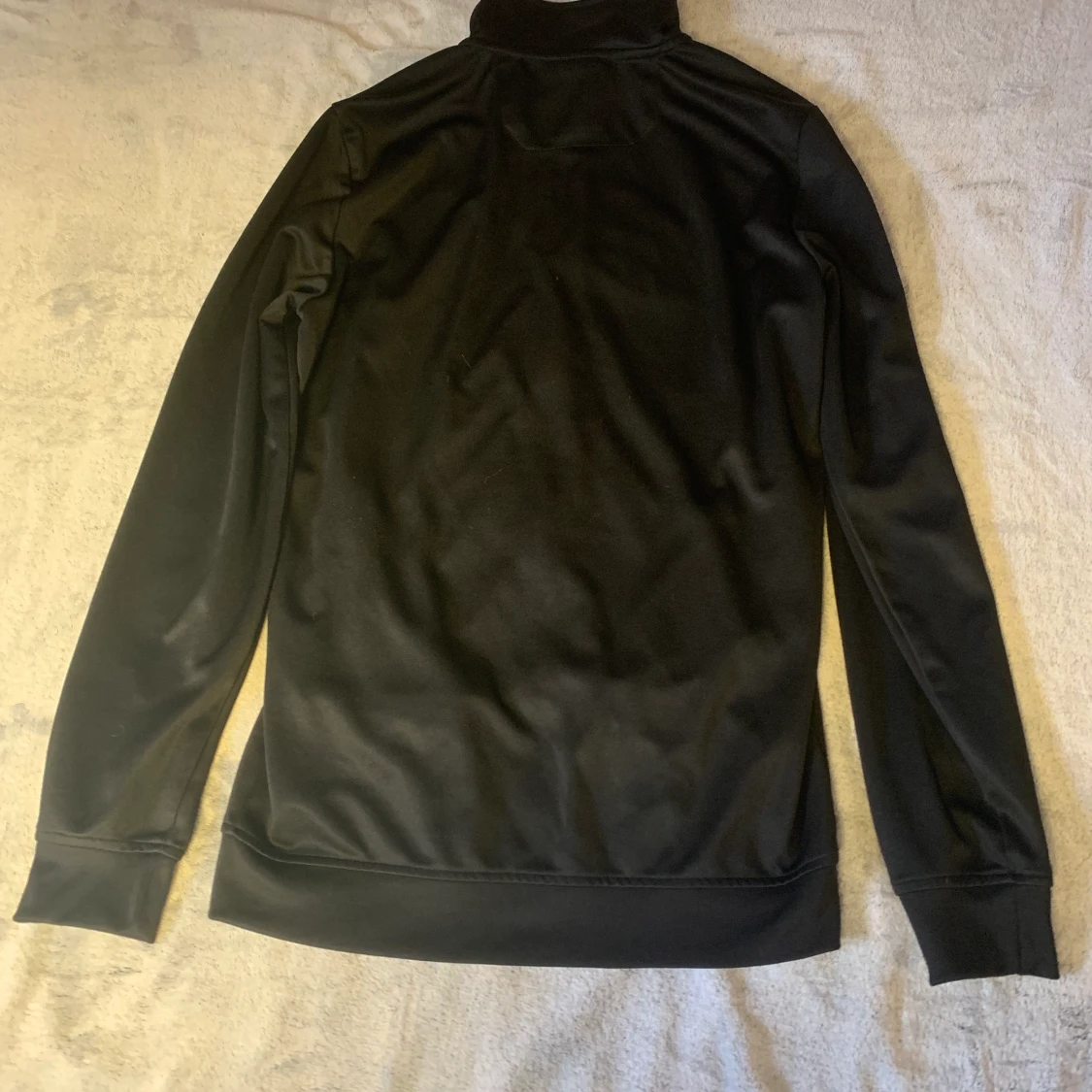 Svart A-z kofta  - 91