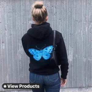 The cool elephant hoodie - Säljer min superfina hoodie från the cool elephant i storlek S. Trycket sitter jättebra och snyggt, använda få tal gånger. Buda i kommentarerna från 200💓💓💓