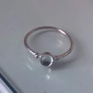 En asfin silverring i normal storlek❤️Kom privat vid intresse❤️