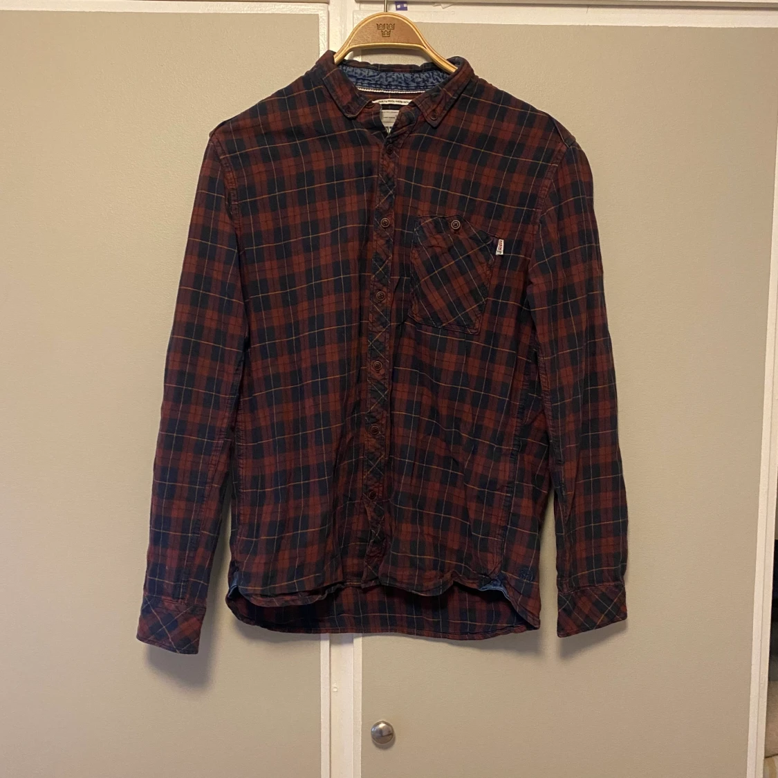 Rutig skjorta M