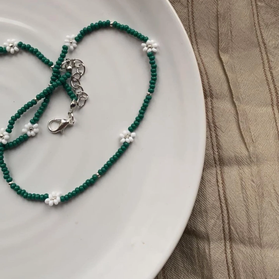 Pärlat halsband - 90