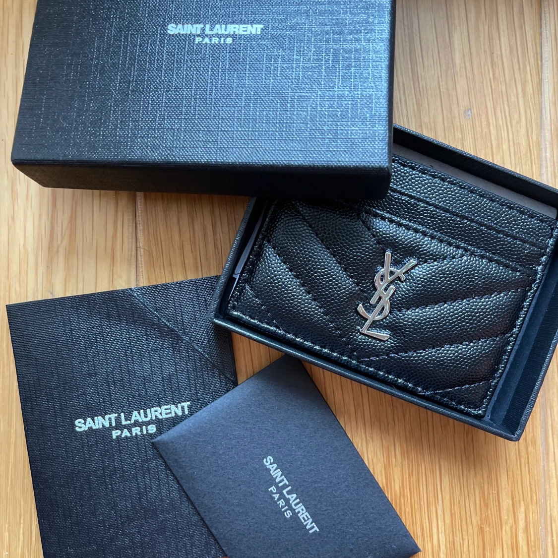 Helt ny cardholder YSL . Replica 