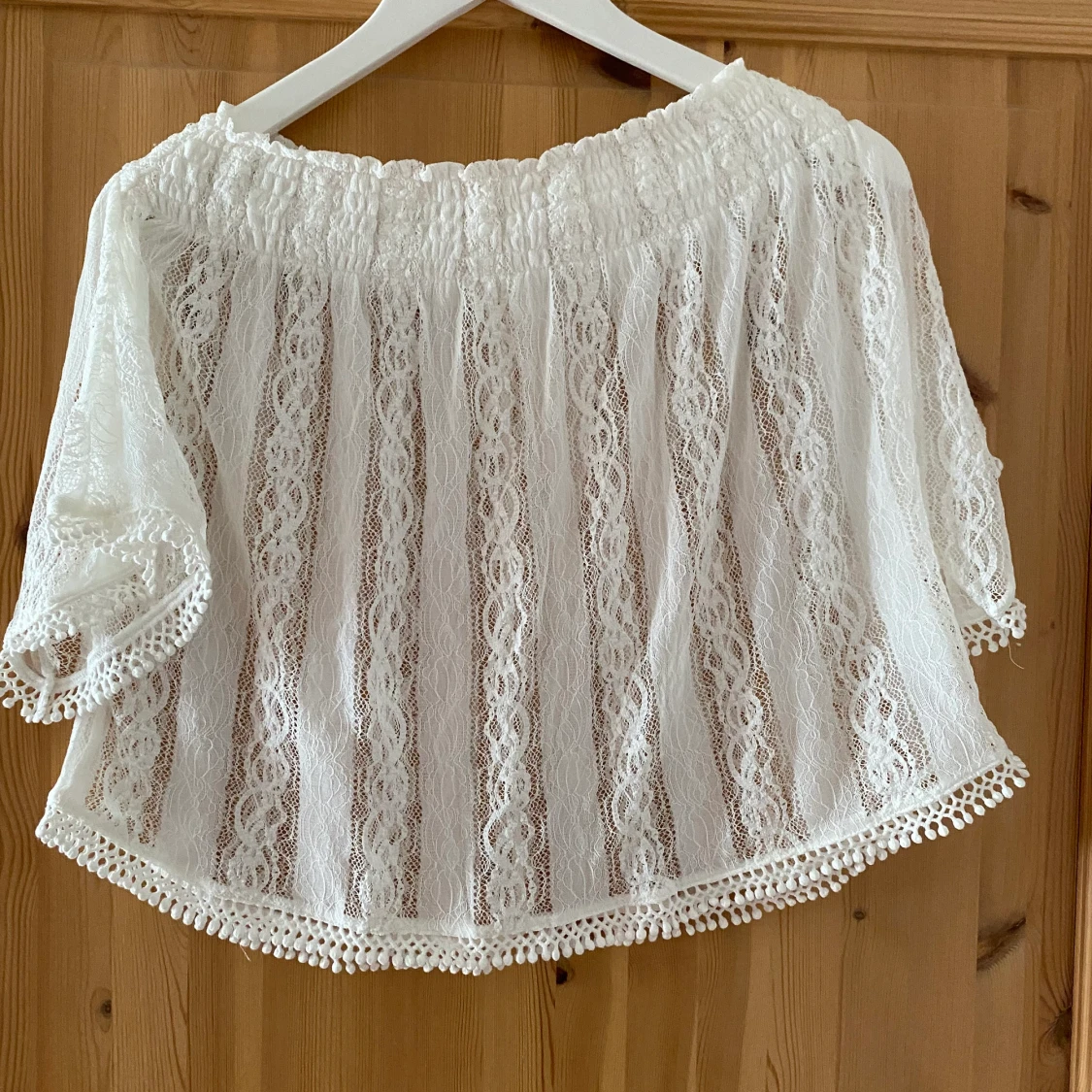 Vit spetströja, strl s/m