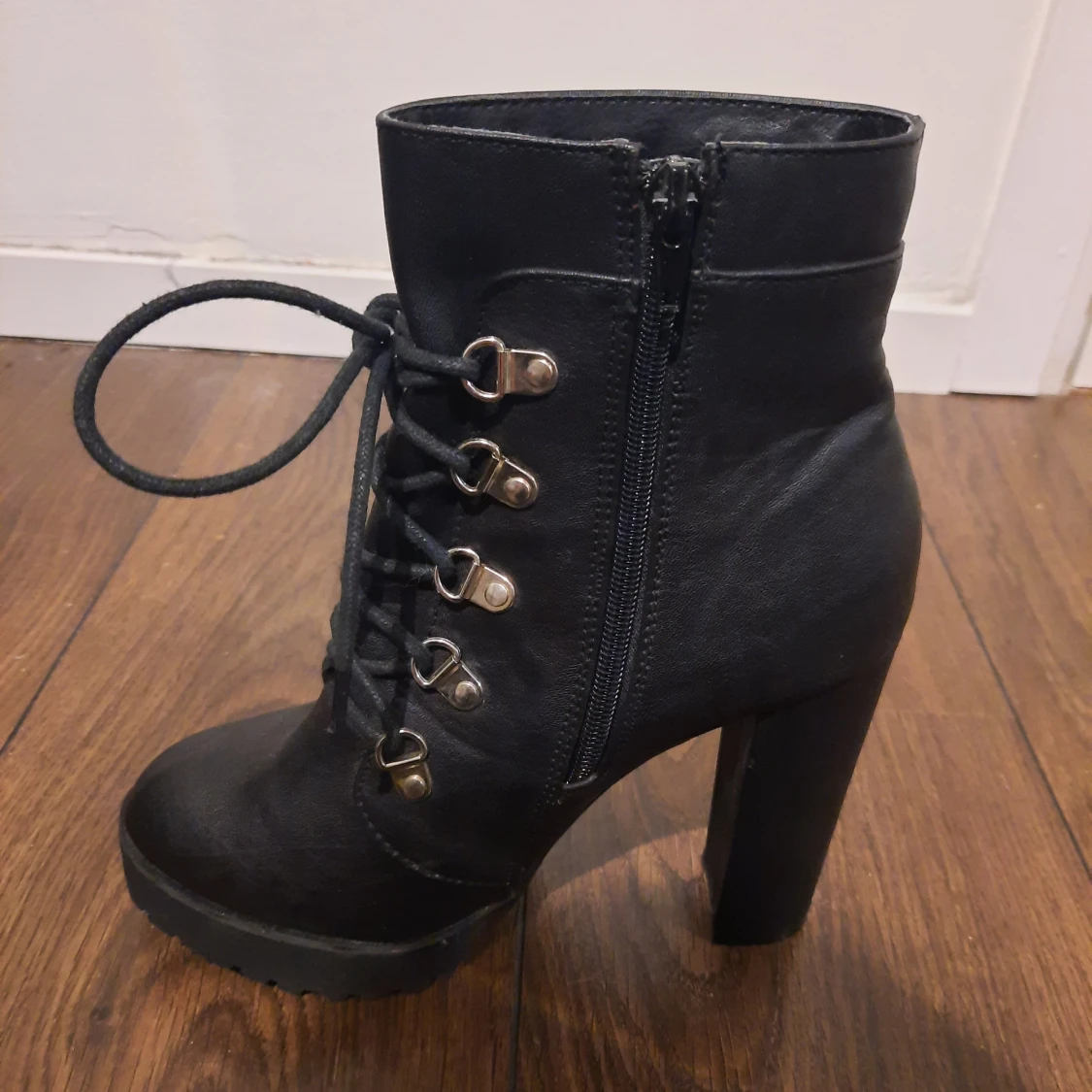 Klackskor storlek 38 - 91