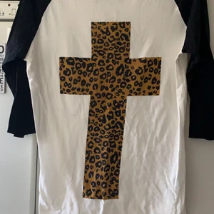 Tröja storlek s  - Aldrig använd 